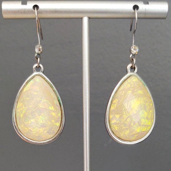 Jewelry - Iridescent yellow beaded teardrop earrings with cz accents